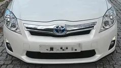 Branco Usado 2011 Toyota Auris Hybrid | € 10.700