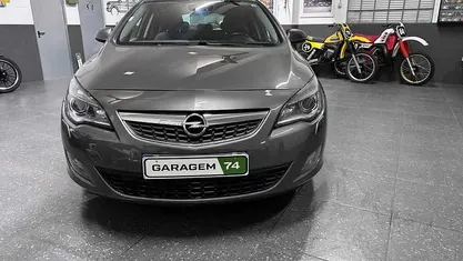 Antracite Usado 2010 Opel Astra Cosmo Citadino | € 7.500 (Preço justo)
