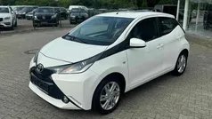 Usado 2015 Toyota Aygo X-play Citadino | € 9.990 (Super Preço)