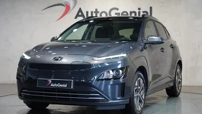 Cinzento Usado 2022 Hyundai Kauai Premium SUV | € 20.700 (Preço justo)