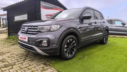 Cinzento Usado 2023 VW T-Cross SUV | € 19.900 (Preço justo)