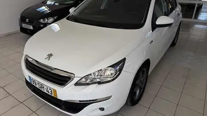 Usado Peugeot 308 120 HP (88 kW) 2017 Branco Citadino