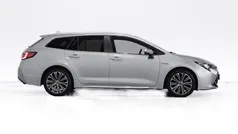 Cinzento Usado 2020 Toyota Corolla Comfort Carrinha | € 15.490 (Preço justo)