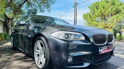 Cinza Usado 2012 BMW 525 Sedan | € 15.900 (Preço justo)