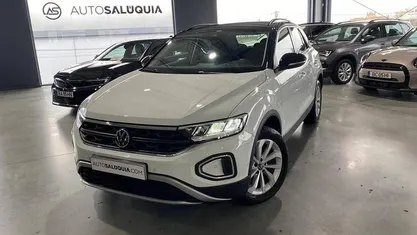 Usado VW T-Roc 110 HP (80 kW) 2025 SUV