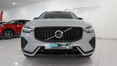 Cinzento Usado 2023 Volvo XC60 Plus SUV | € 52.480 (Preço justo)