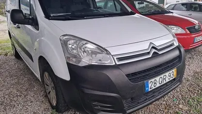 Branco Usado 2015 Citroën Berlingo Monovolume | € 8.650 (Preço justo)