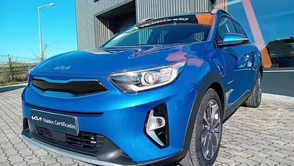 Usado 2025 Kia Stonic SUV | € 21.190 (Preço justo)
