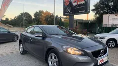 Cinza Usado 2018 Volvo V40 Carrinha | € 19.990 (Preço justo)