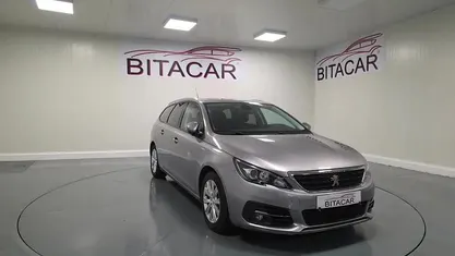 Usado 2020 Peugeot 308 SW Carrinha | € 15.750 (Preço justo)