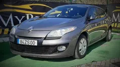 Cinzento Usado 2012 Renault Mégane III Carrinha | € 8.490 (Preço justo)
