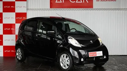 Usado Peugeot iON Active 49 kW (67 HP) 2017 Citadino
