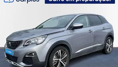 Usado Peugeot 3008 Allure 225 HP (165 kW) 2020 SUV