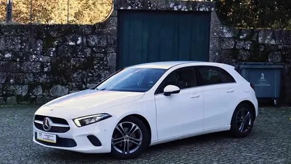 Usado 2020 Mercedes A180 | € 23.900 (Bom preço)