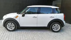 Branco Usado 2012 Mini Cooper D Countryman SUV | € 11.900 (Preço justo)