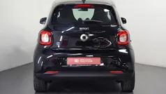 Preto Usado 2022 Smart ForFour Electric Drive Passion | € 12.900 (Preço justo)