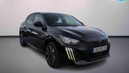 Usado Peugeot e-208 Allure 114 kW (156 HP) 2025 Citadino