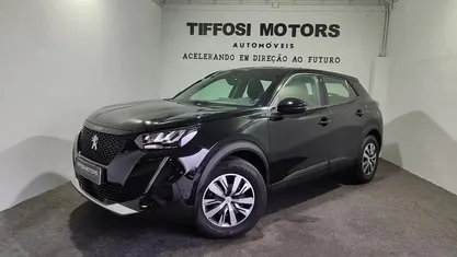 Usado Peugeot e-2008 100 kW (136 HP) 2023 SUV