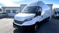 Branco Usado 2023 Iveco Daily | € 33.900 (Preço justo)