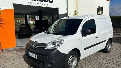 Usado Renault Kangoo 95 HP (69 kW) 2020 Branco Sedan