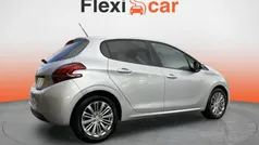 Usado 2018 Peugeot 208 Style Citadino | € 10.490 (Preço justo)