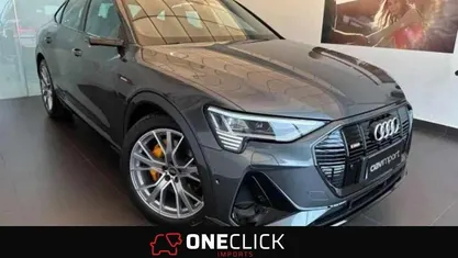 Preto Usado 2023 Audi e-tron SUV | € 43.899 (Preço justo)