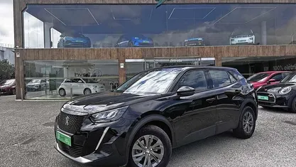 Preto Usado 2023 Peugeot e-2008 SUV | € 20.900 (Bom preço)