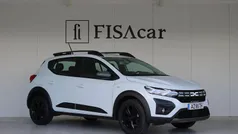 Branco Usado 2023 Dacia Sandero Essentiel Citadino | € 14.990 (Preço justo)