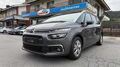 Cinza Usado 2022 Citroën C4 Shine Monovolume | € 19.990 (Preço justo)
