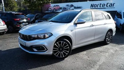 Cinzento Usado 2023 Fiat Tipo Wagon Carrinha | € 15.700 (Preço justo)