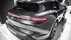 Usado 2022 Porsche Taycan Sedan | € 72.990 (Bom preço)