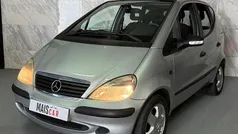 Cinza Usado 2003 Mercedes A140 Elegance | € 3.250 (Preço justo)