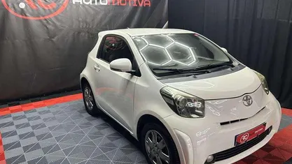 Usado 2009 Toyota iQ Citadino | € 6.490 (Bom preço)