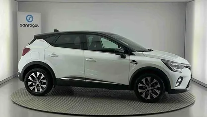 Branco Usado 2024 Renault Captur Techno SUV | € 21.990 (Preço justo)