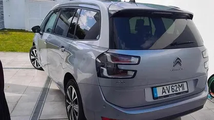 Usado Citroën Grand C4 Picasso 120 HP (88 kW) 2019 Cinzento Monovolume