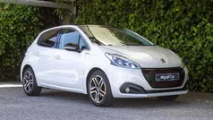 Branco Usado 2017 Peugeot 208 GT-line Citadino | € 13.500 (Preço justo)
