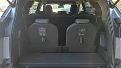 Cinzento Usado 2023 Peugeot 5008 Allure Monovolume | € 30.990 (Preço justo)