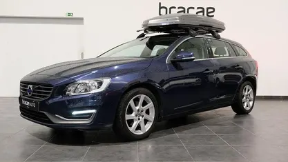 Usado Volvo V60 Summum 115 HP (84 kW) 2015 Carrinha