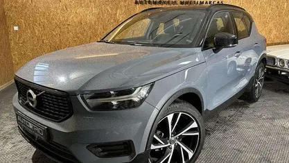 Usado Volvo XC40 150 HP (110 kW) 2020 Cinzento SUV