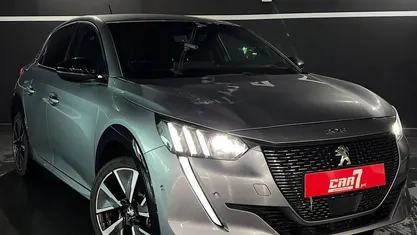 Usado Peugeot e-208 GT 100 kW (136 HP) 2021 Citadino