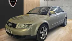 Cinzento Usado 2001 Audi A4 Sedan | € 6.450 (Preço justo)