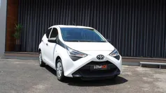 Branco Usado 2019 Toyota Aygo X-play Citadino | € 11.900 (Preço justo)