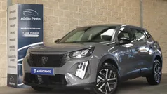Cinza Usado 2024 Peugeot 2008 Active SUV | € 20.900 (Preço justo)