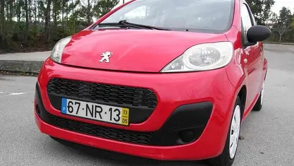 Usado Peugeot 107 68 HP (50 kW) 2013 Vermelho Citadino