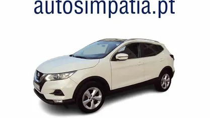 Usado Nissan Qashqai 110 HP (80 kW) 2018 Branco SUV