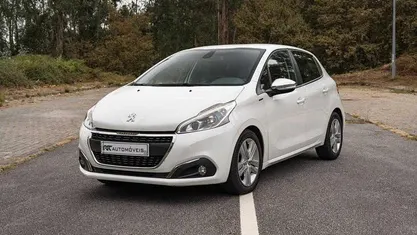 Usado 2019 Peugeot 208 Citadino | € 9.900 (Bom preço)