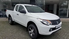Branco Usado 2017 Mitsubishi L200 Invite Pickup | € 25.499 (Preço justo)