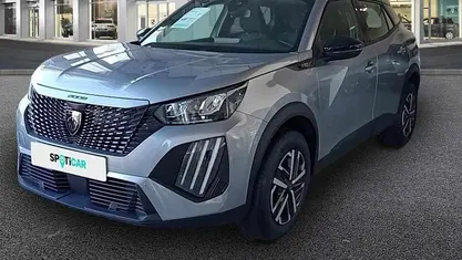 Usado Peugeot 2008 Style 100 HP (73 kW) 2025 Cinzento SUV