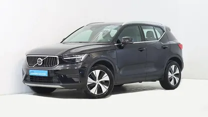 Preto Usado 2023 Volvo XC40 SUV | € 32.900 (Preço justo)