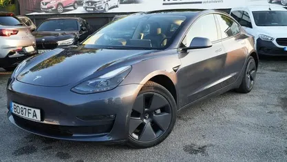 Usado 2023 Tesla Model 3 Sedan | € 30.950 (Preço justo)